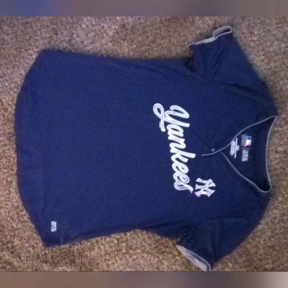 New York Yankees Blue Jersey - Picture 1 of 1